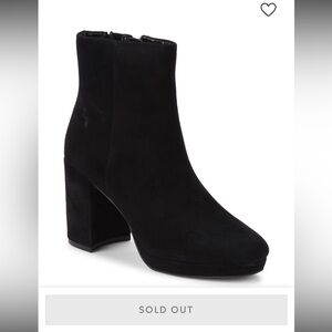 STEVEN VERITY GoGo PLATFORM BLACK BOOTIES by Steve Madden 7.5
FLOOR SAMPLE